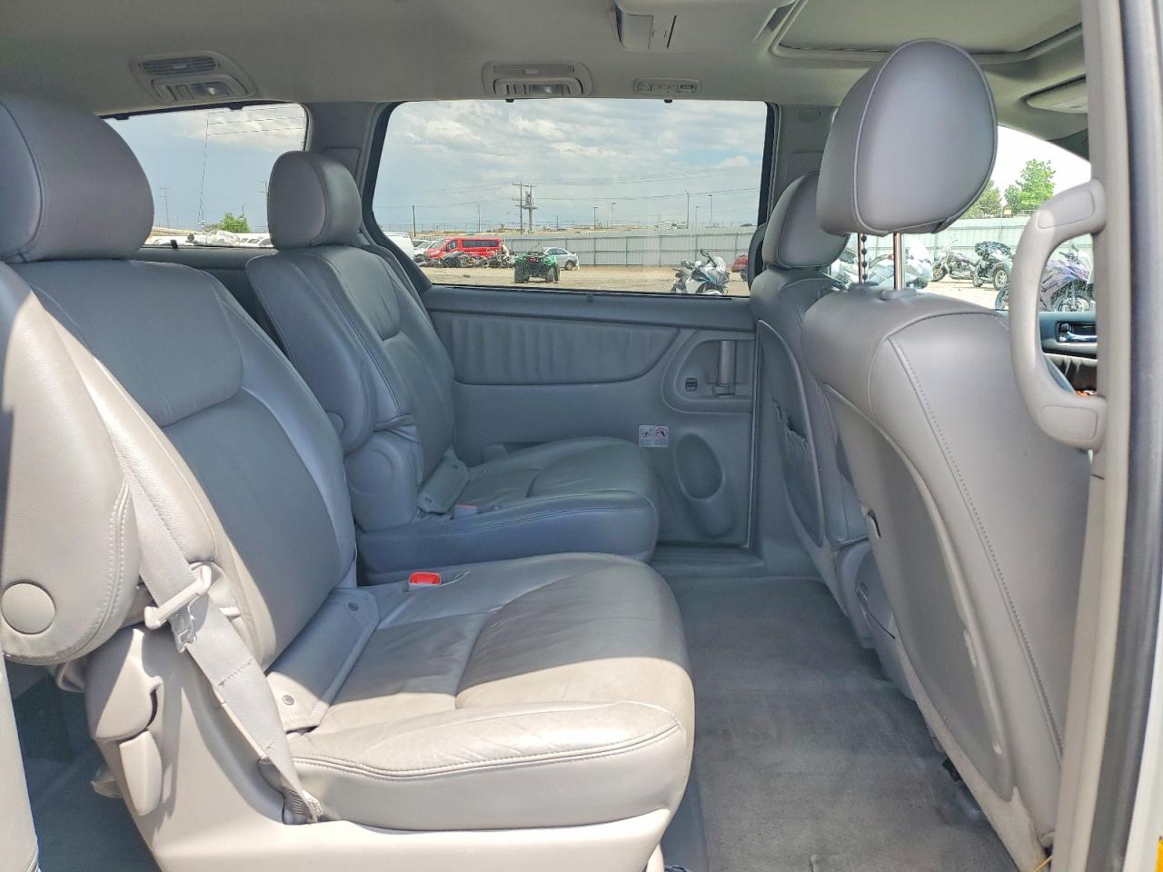 2006 TOYOTA SIENNA XLE LIMITED 7 PASSENGER photo 21