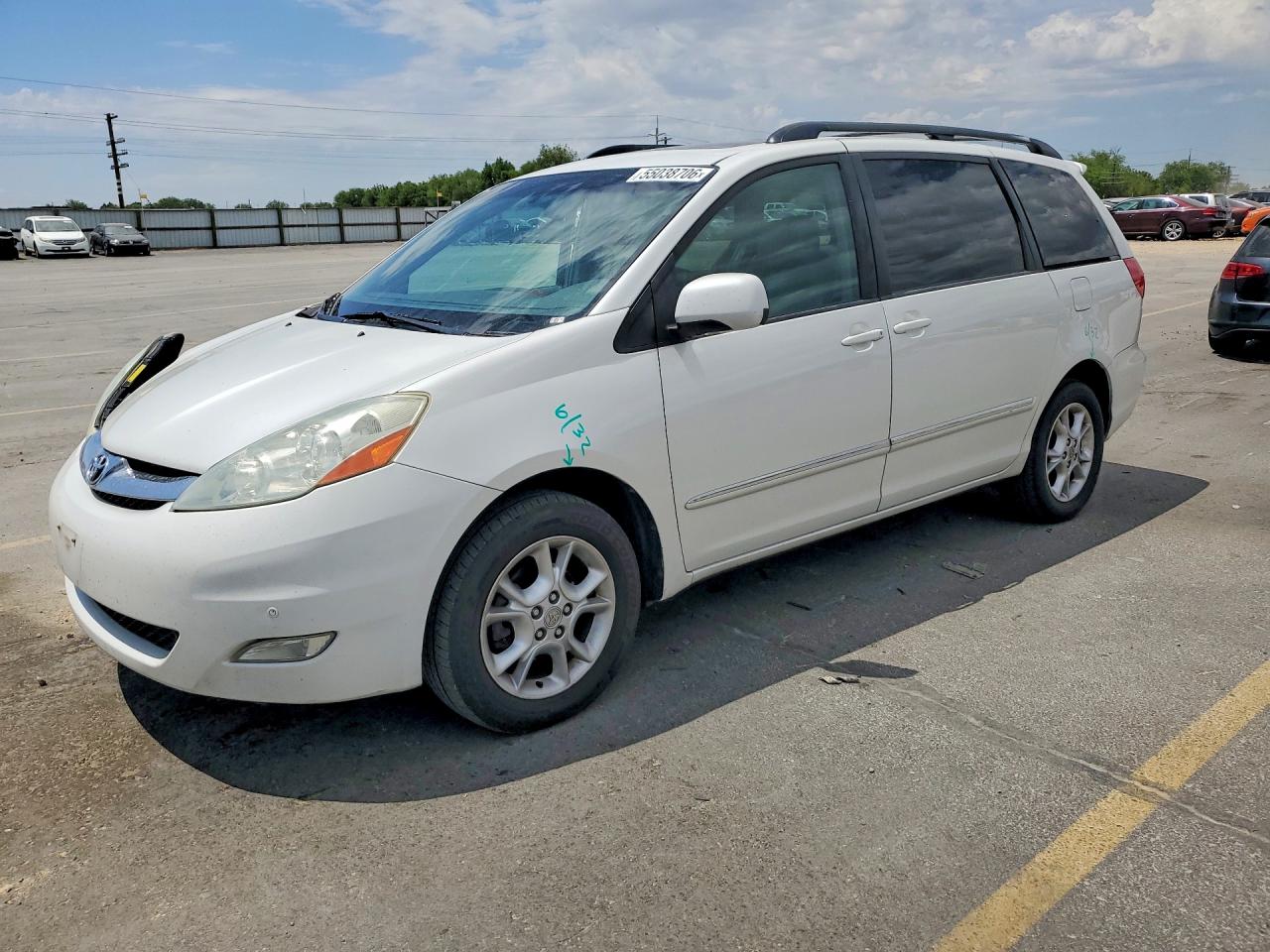 2006 TOYOTA SIENNA