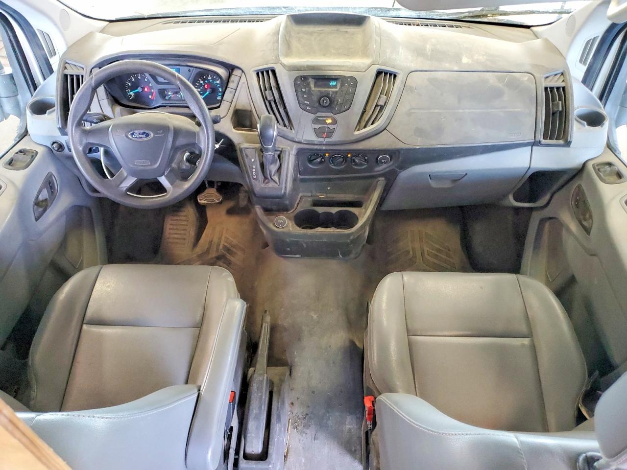 2017 FORD TRANSIT T-150 photo 22