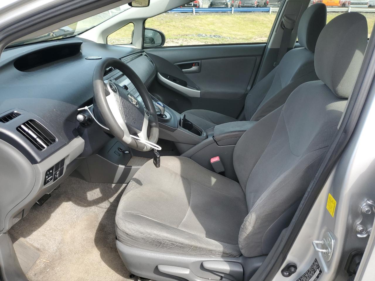 2010 TOYOTA PRIUS photo 7