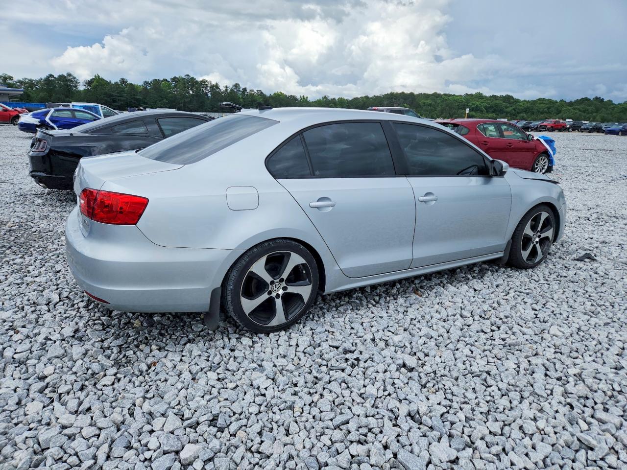 2012 VOLKSWAGEN JETTA TDI photo 5