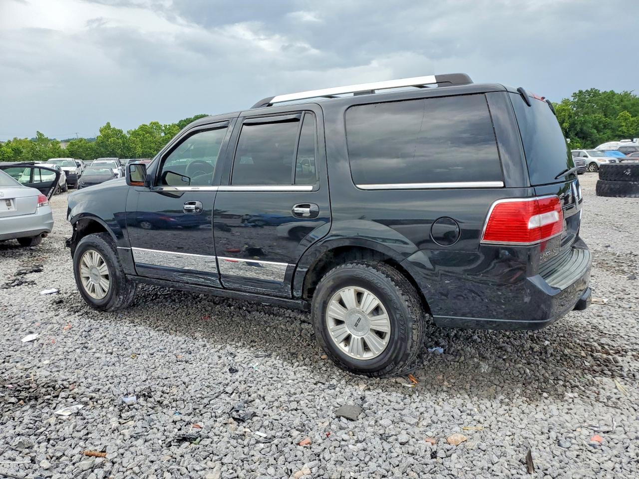 2012 LINCOLN NAVIGATOR photo 3