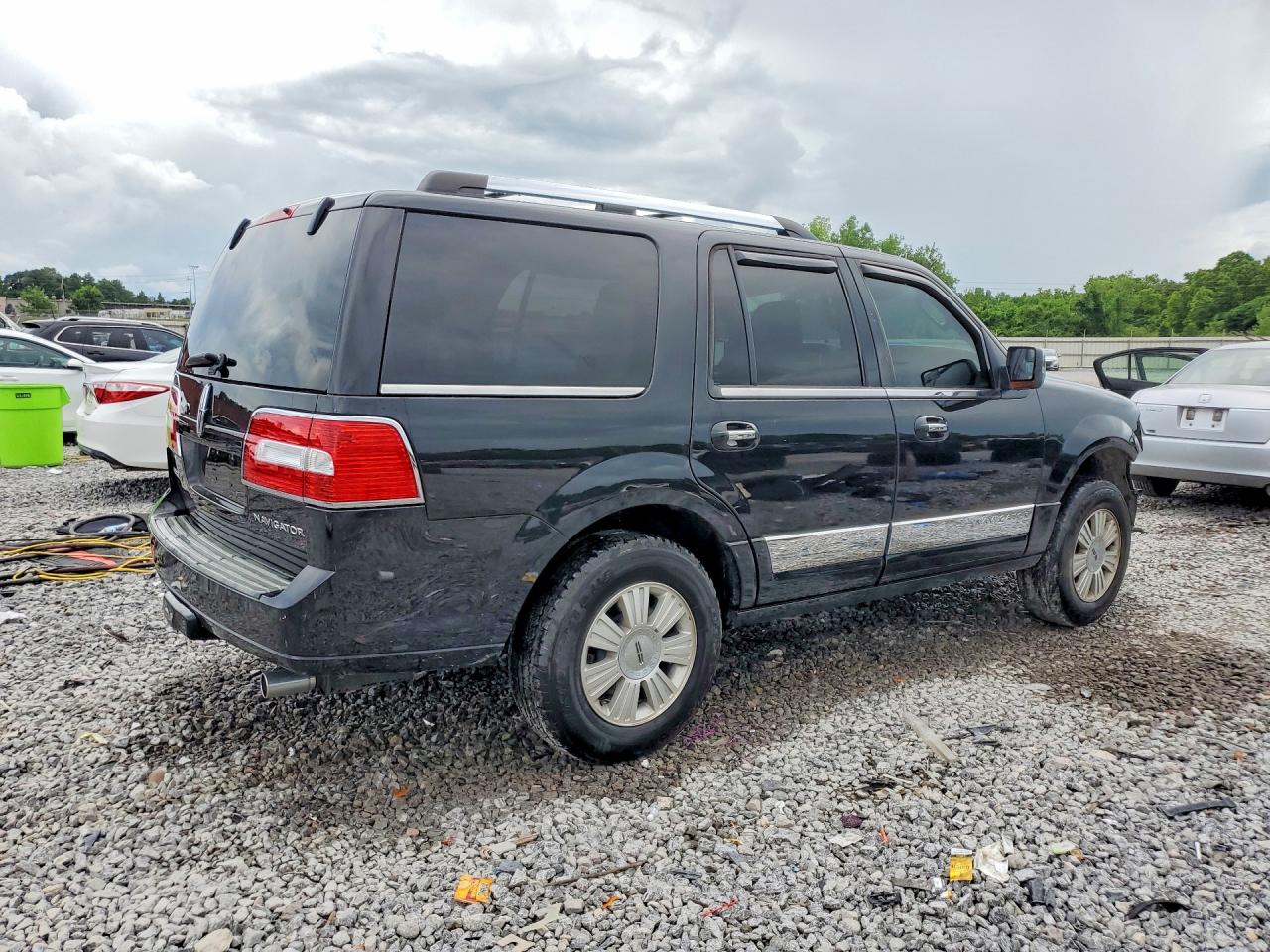 2012 LINCOLN NAVIGATOR photo 5
