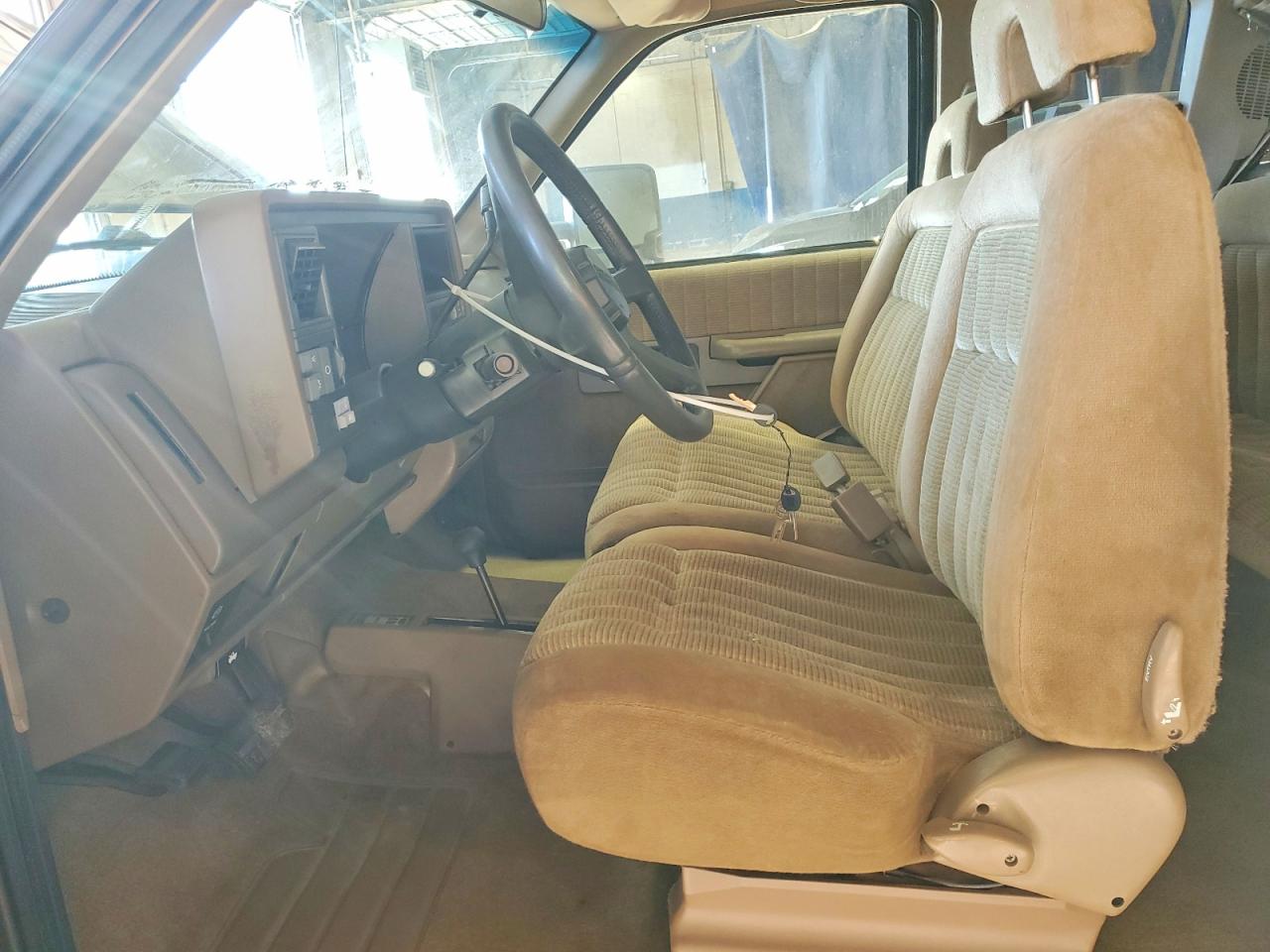 1994 CHEVROLET GMT-400 K1500 photo 13