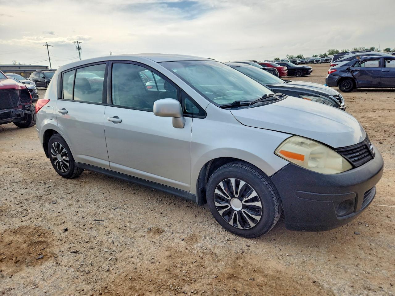 2011 NISSAN VERSA 1.8 S photo 7