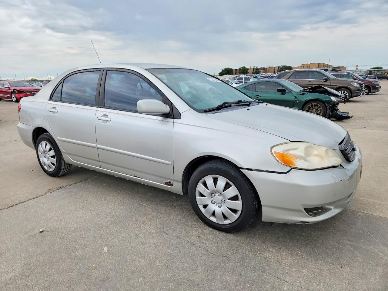 2003 TOYOTA COROLLA LE photo 4