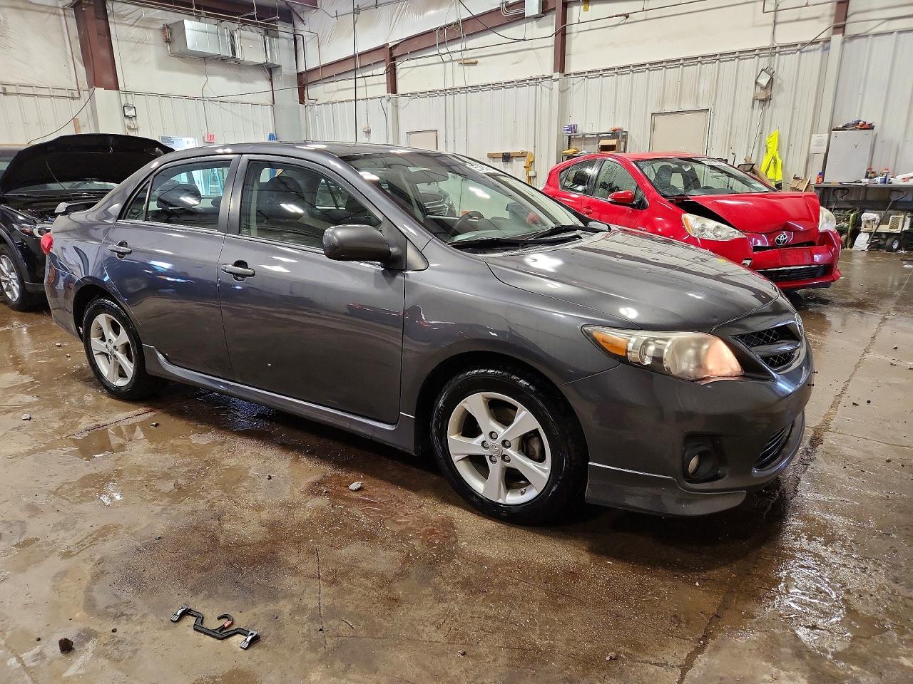 2011 TOYOTA COROLLA S photo 4