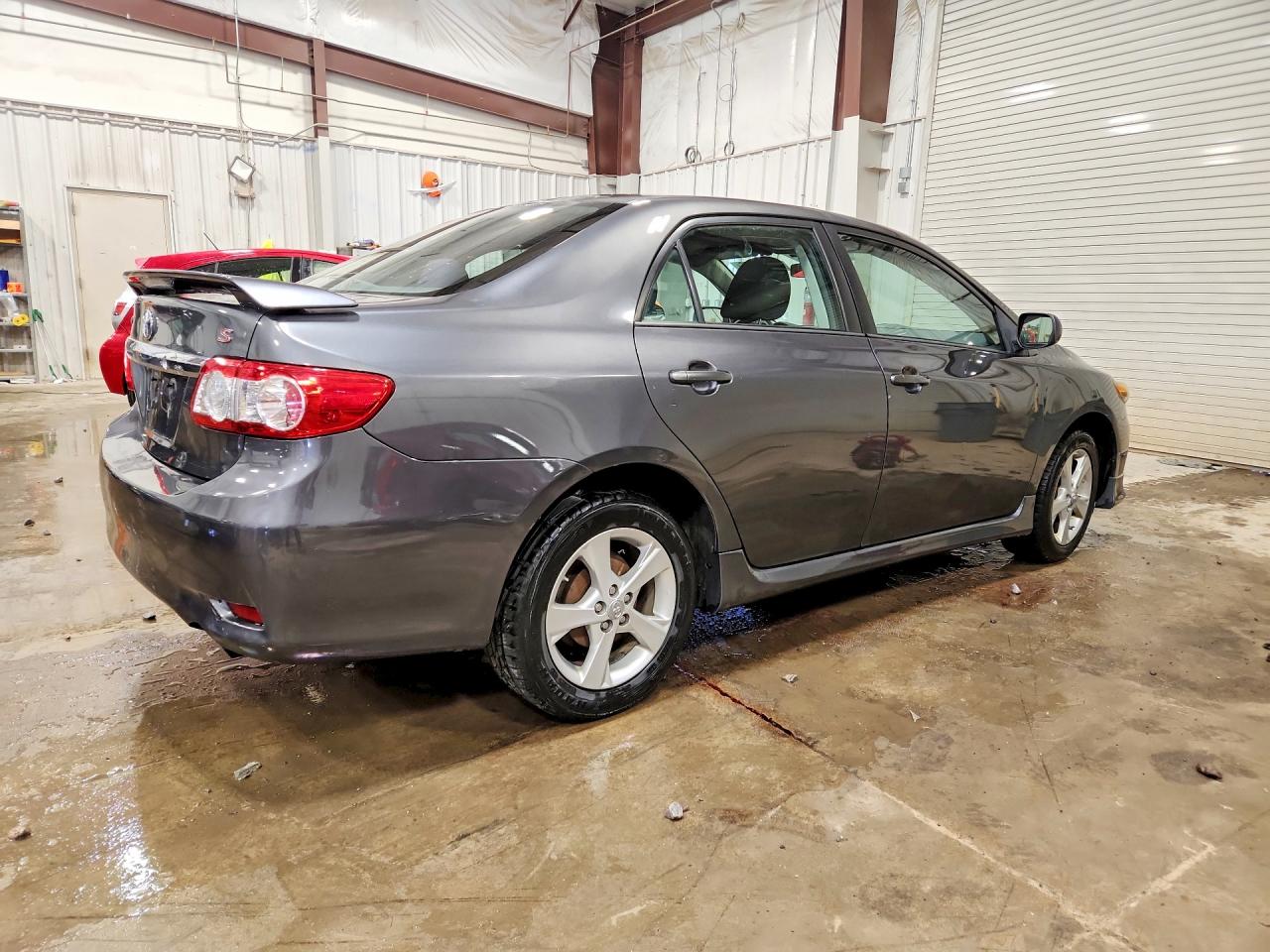 2011 TOYOTA COROLLA S photo 3