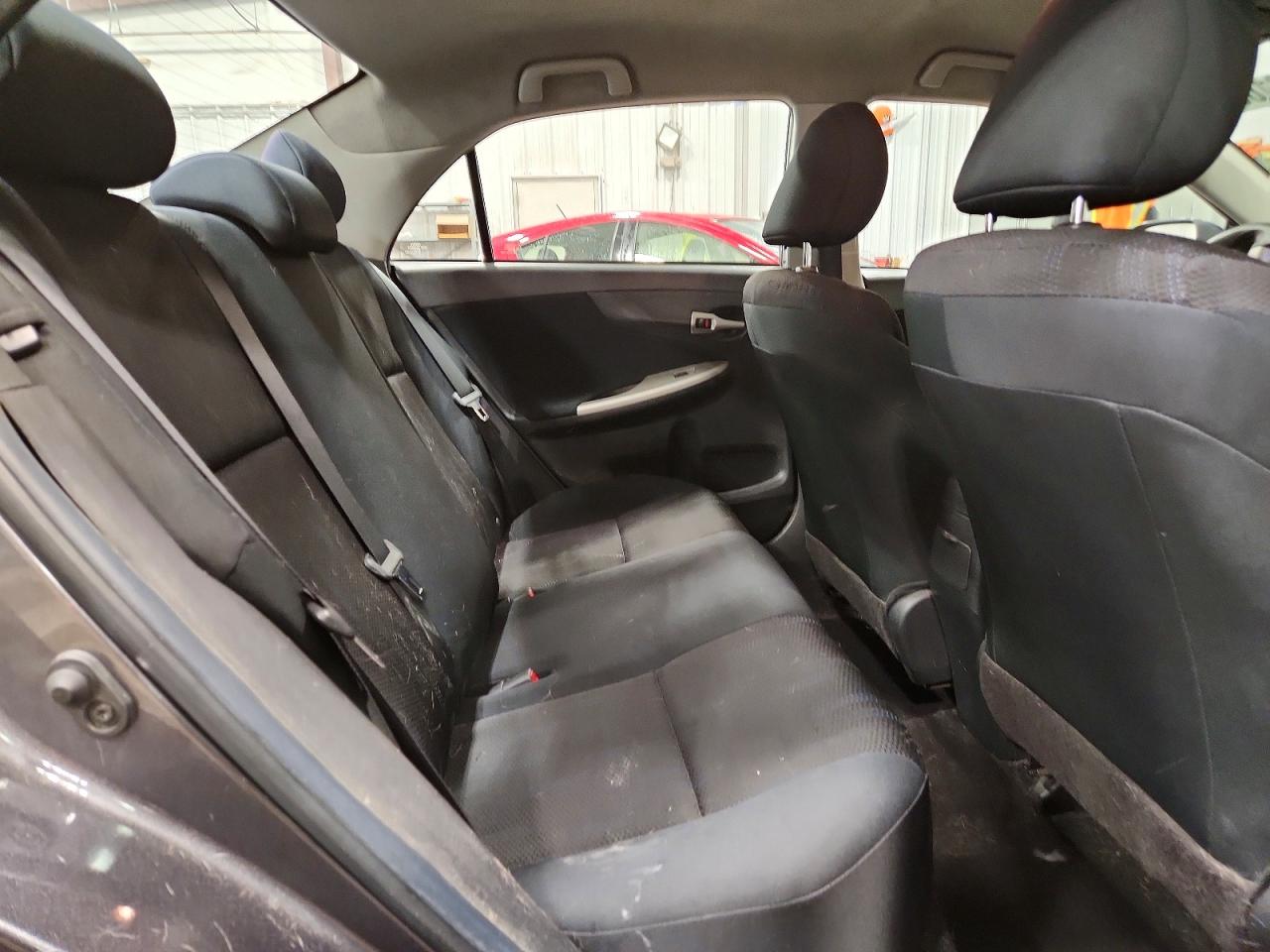 2011 TOYOTA COROLLA S photo 10