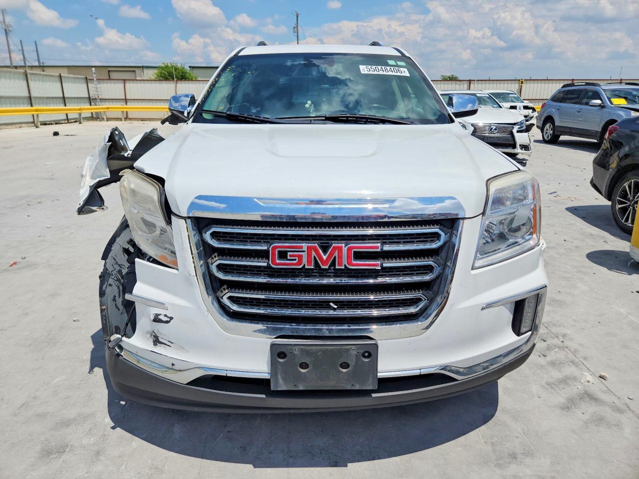 2017 GMC TERRAIN SLT photo 5