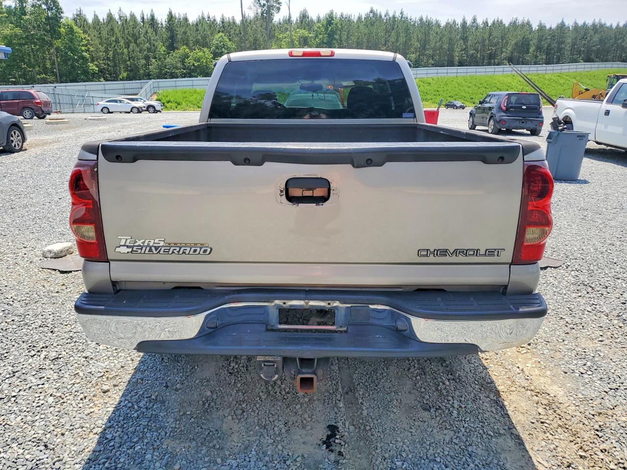 2003 CHEVROLET SILVERADO C1500 photo 11