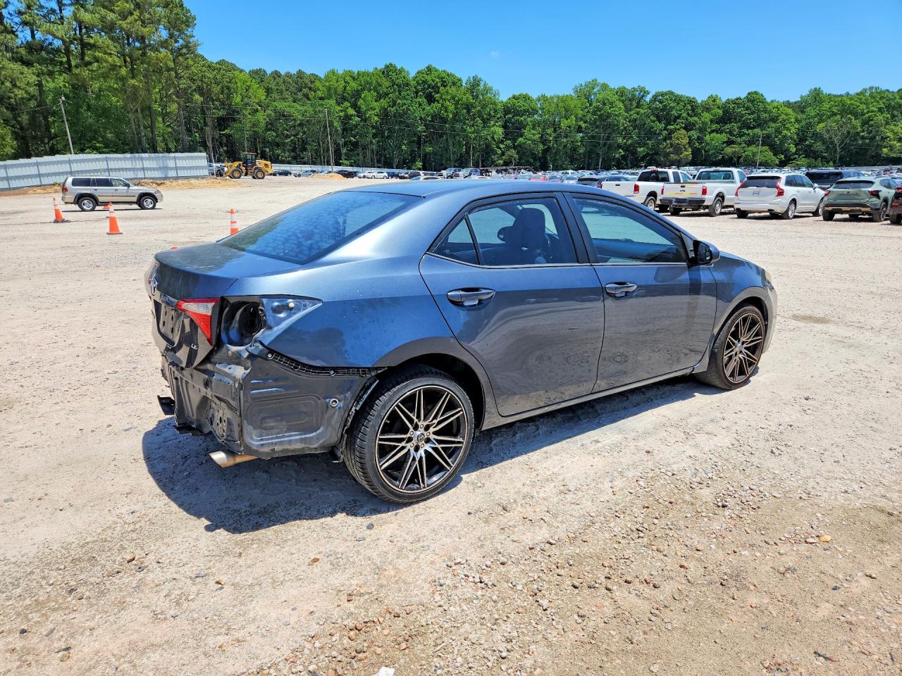2015 TOYOTA COROLLA LE photo 5