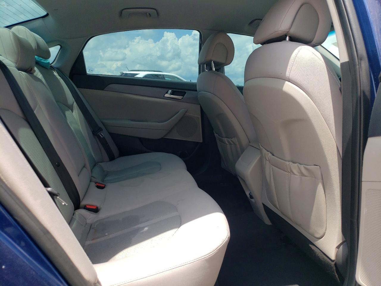 2017 HYUNDAI SONATA BASE photo 19