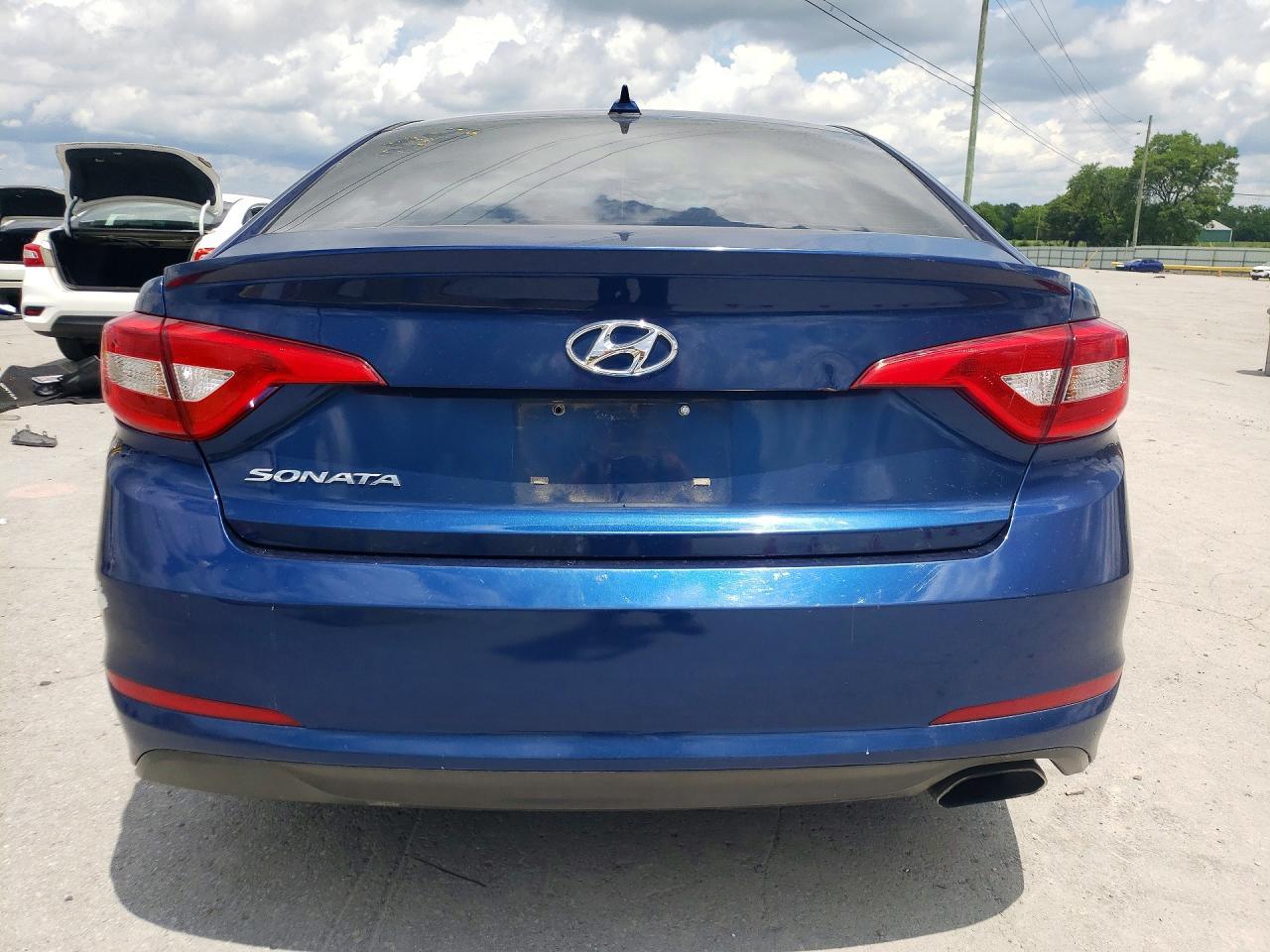 2017 HYUNDAI SONATA BASE photo 11