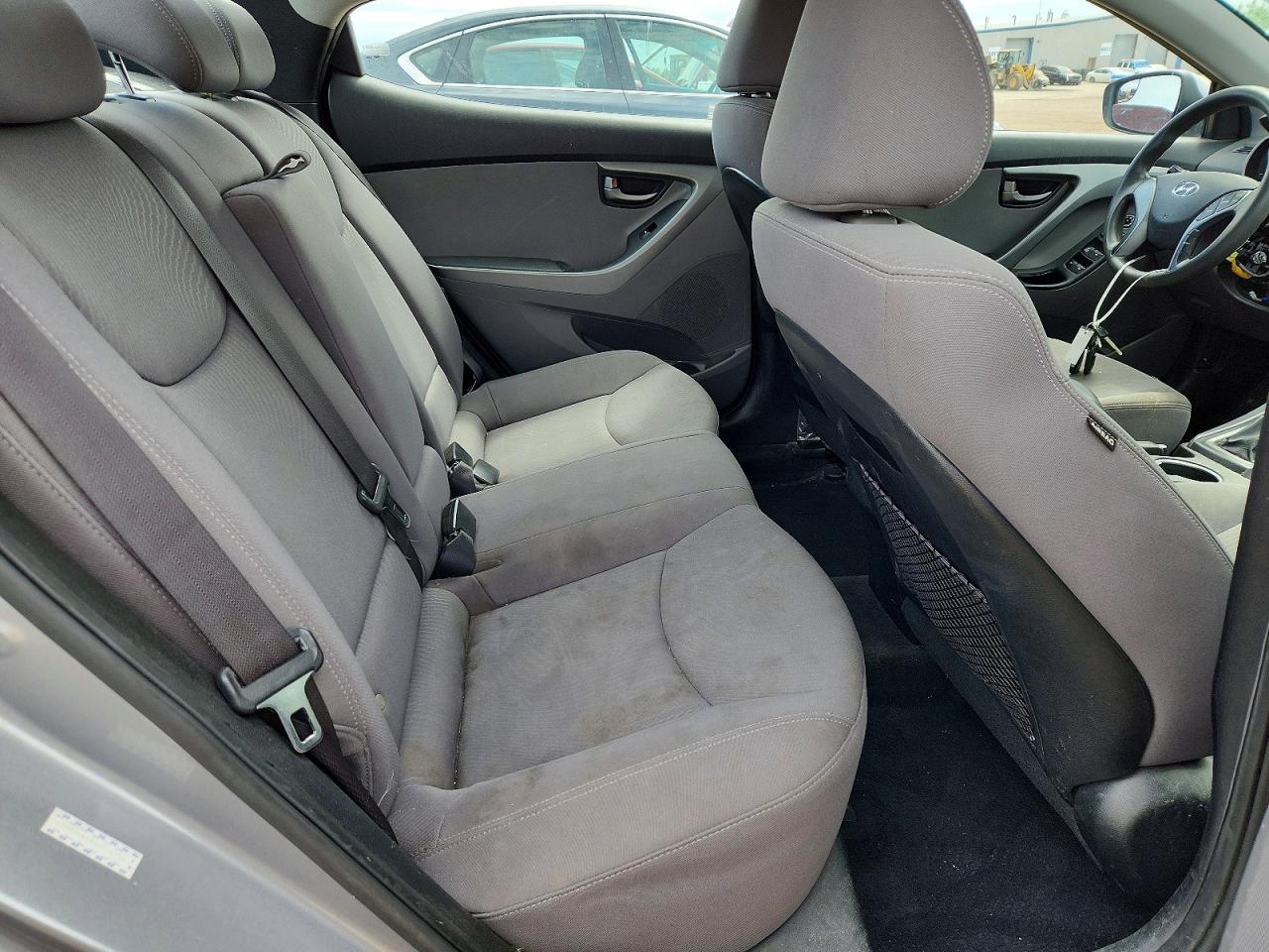 2016 HYUNDAI ELANTRA SE photo 19