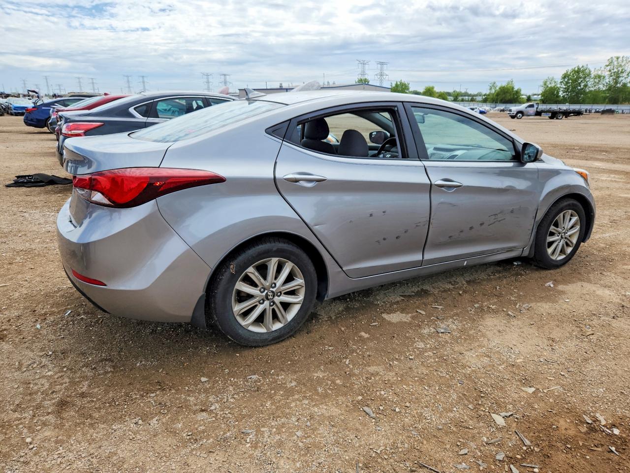2016 HYUNDAI ELANTRA SE photo 5