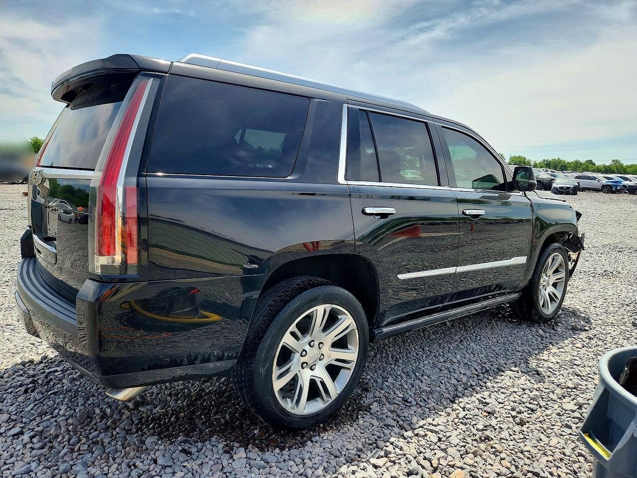 2016 CADILLAC ESCALADE PREMIUM photo 3