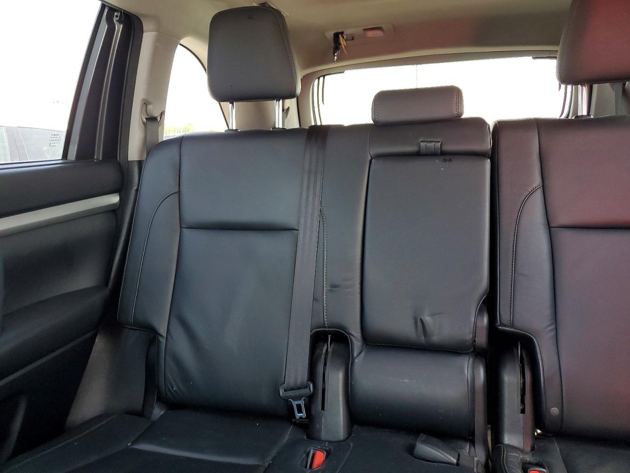 2016 TOYOTA HIGHLANDER XLE photo 19