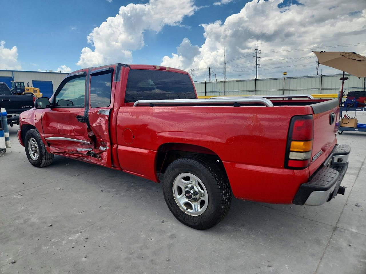 2004 GMC NEW SIERRA C1500 photo 3