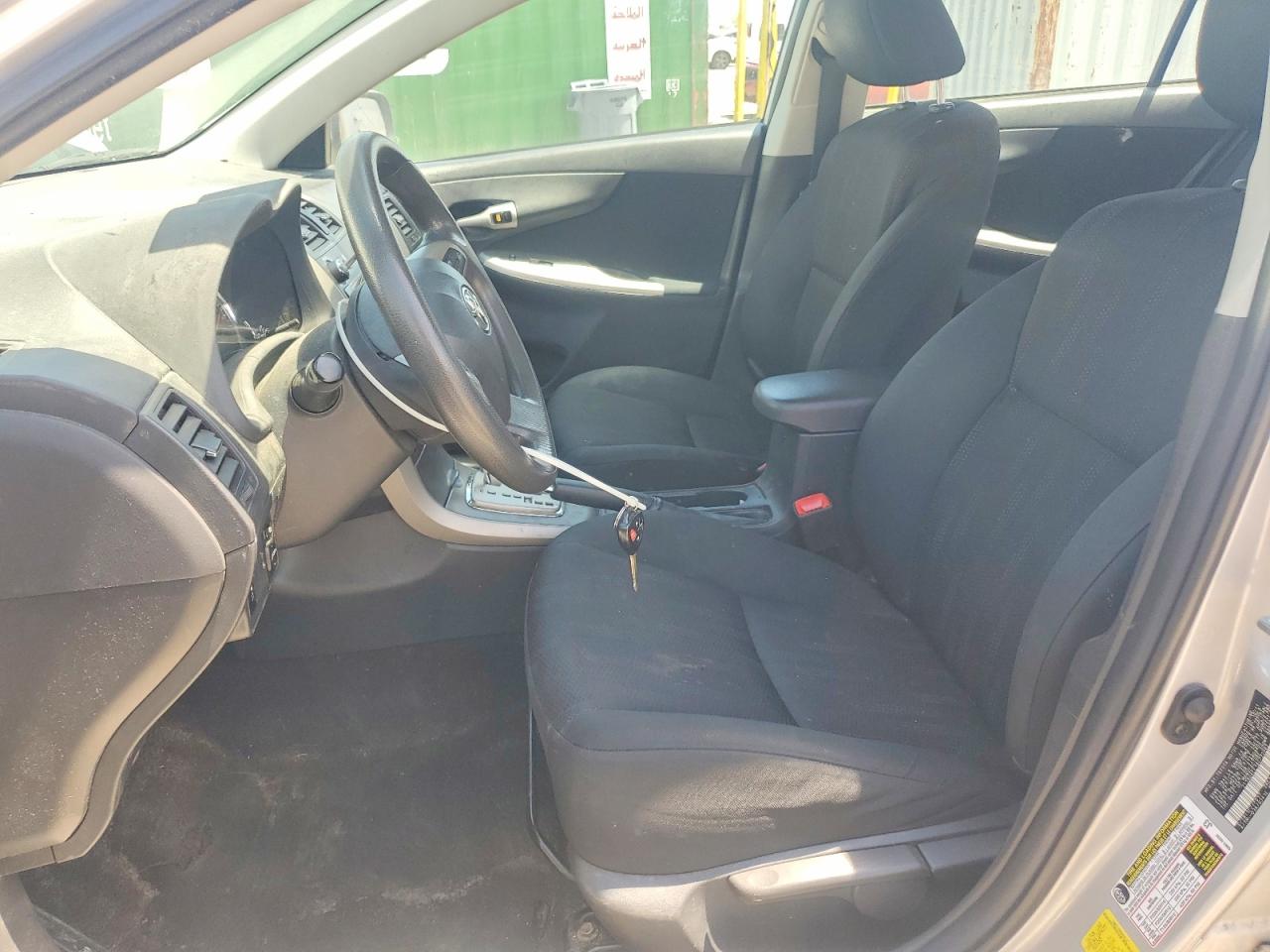 2011 TOYOTA COROLLA S photo 7
