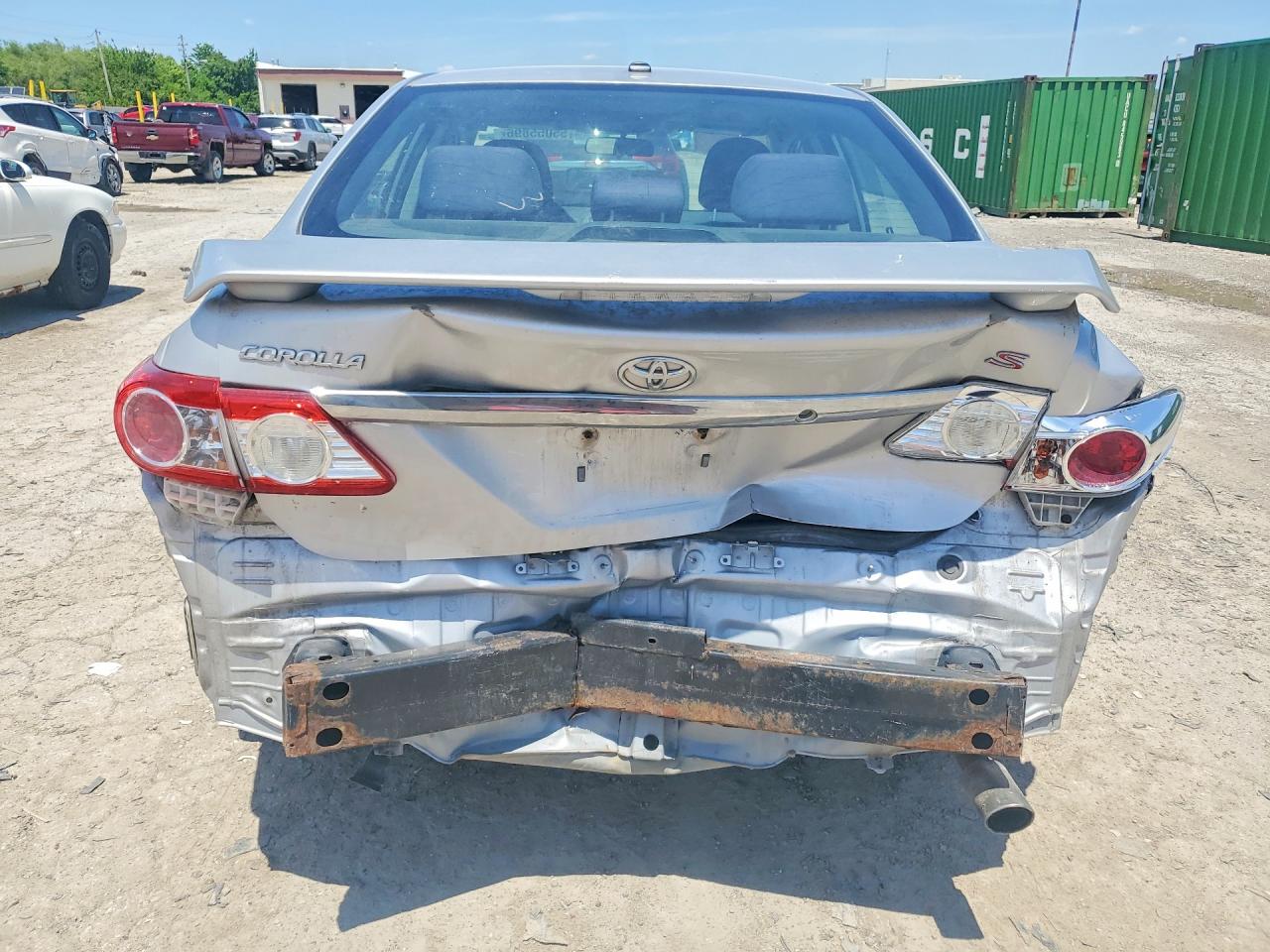 2011 TOYOTA COROLLA S photo 6