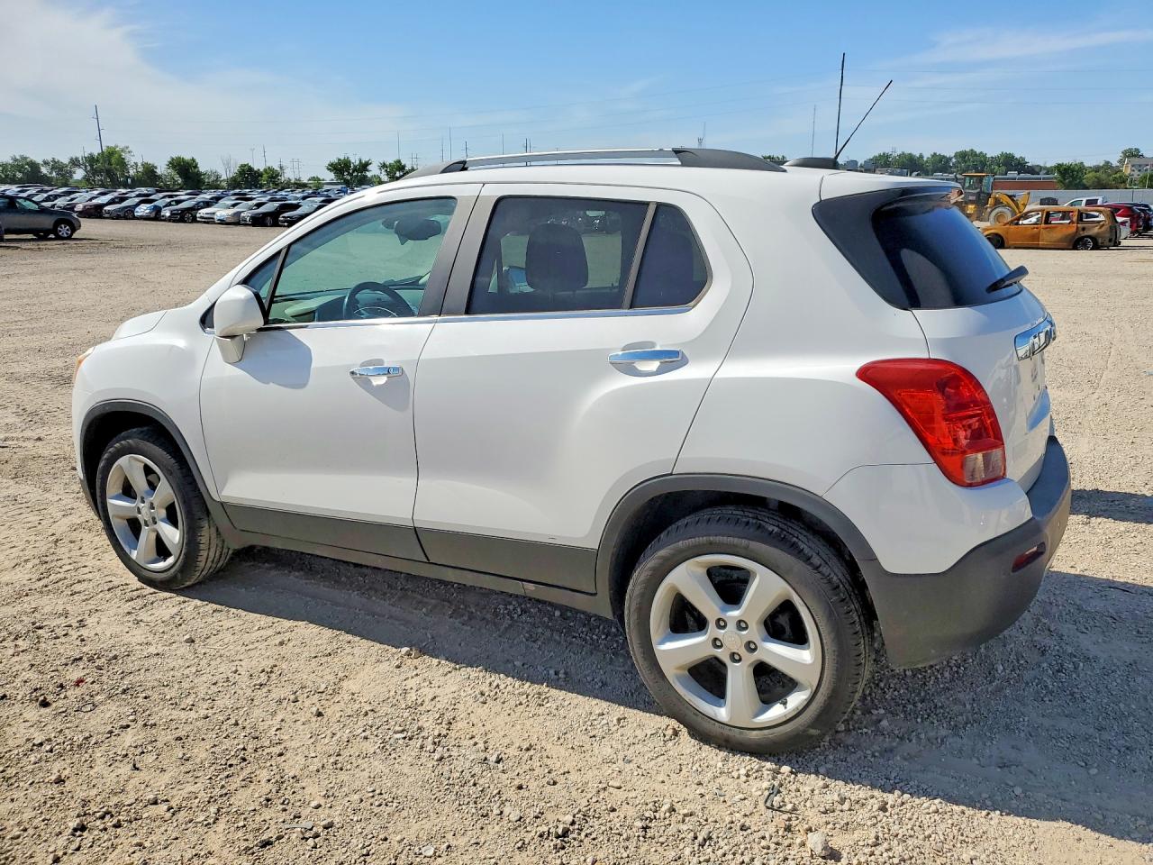 2015 CHEVROLET TRAX LTZ photo 3