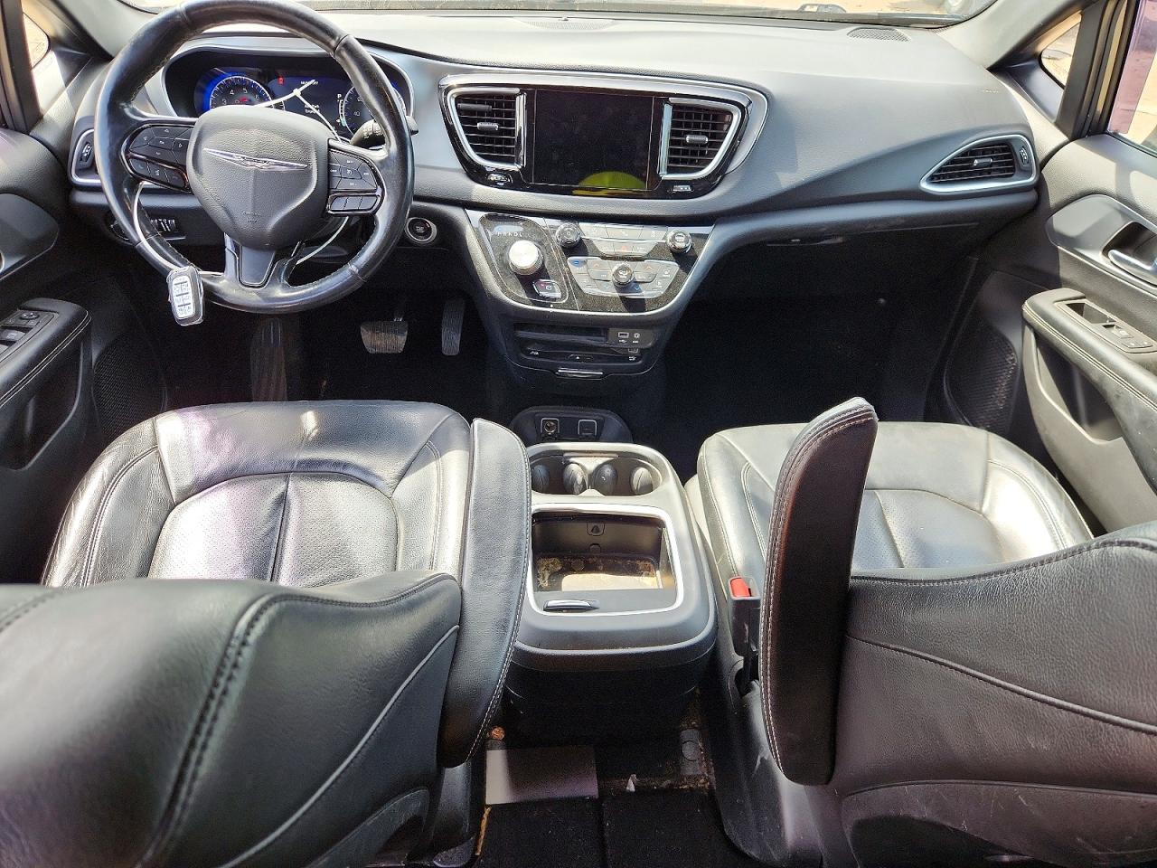 2019 CHRYSLER PACIFICA TOURING L PLUS photo 22