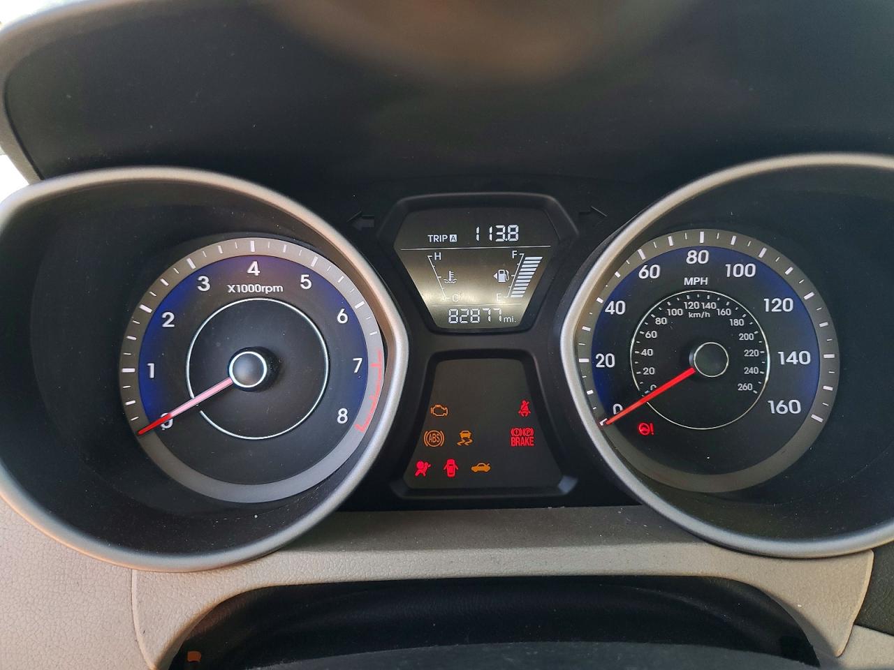 2014 HYUNDAI ELANTRA SE photo 25