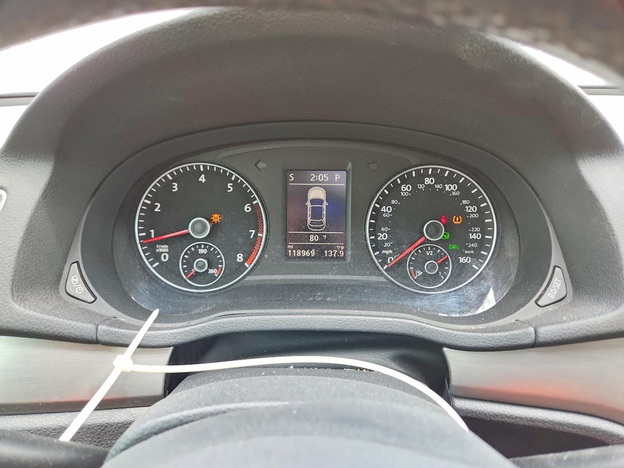 2015 VOLKSWAGEN PASSAT photo 17