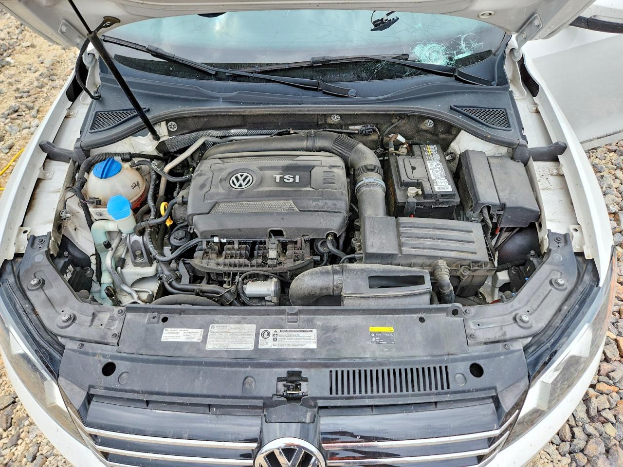 2015 VOLKSWAGEN PASSAT photo 21