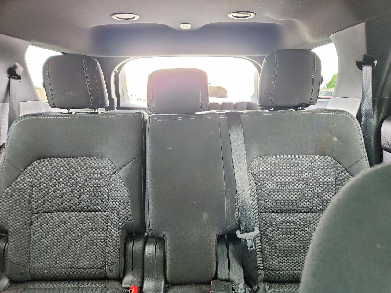 2017 FORD EXPLORER XLT photo 19