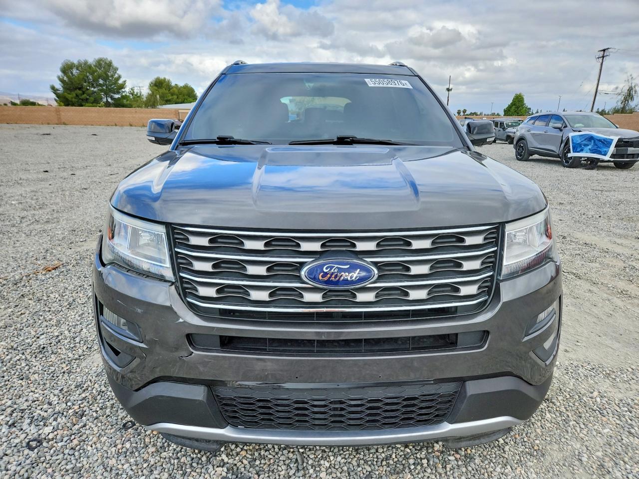 2017 FORD EXPLORER XLT photo 9
