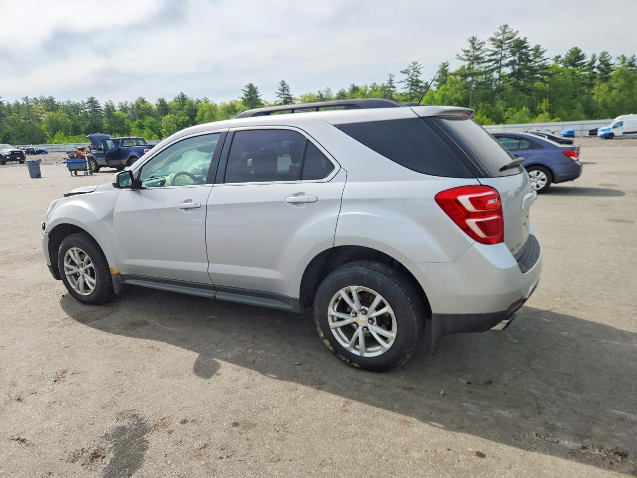 2016 CHEVROLET EQUINOX LT photo 2