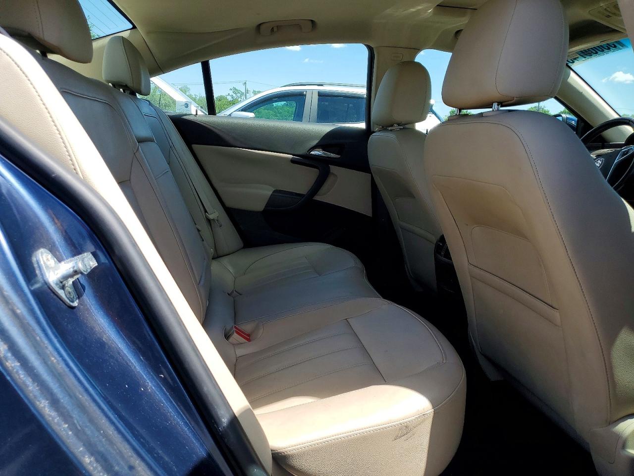 2011 BUICK REGAL CXL photo 10