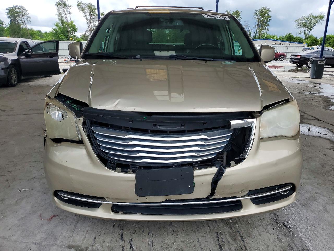 2013 CHRYSLER TOWN & COUNTRY TOURING photo 9
