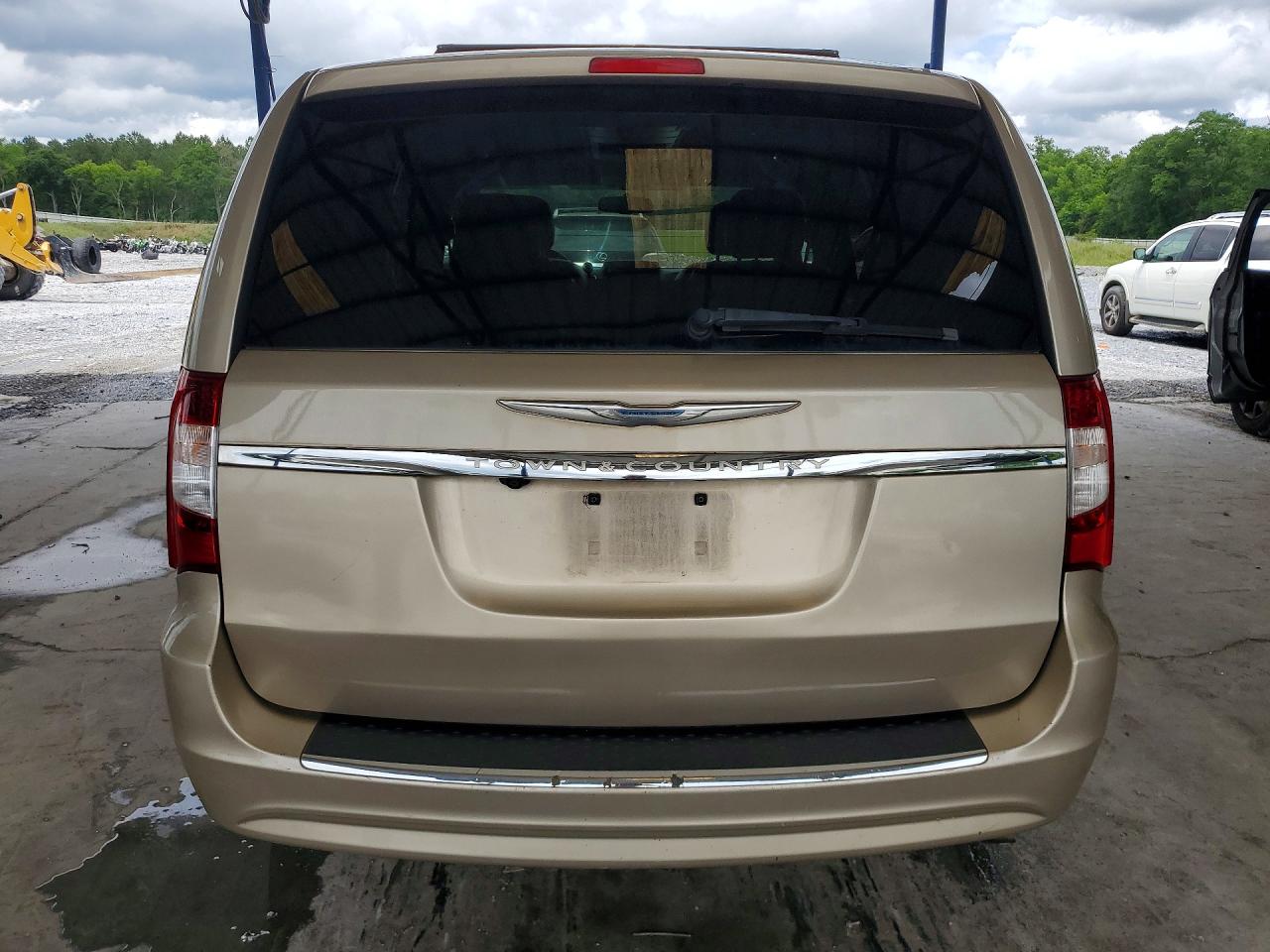 2013 CHRYSLER TOWN & COUNTRY TOURING photo 11