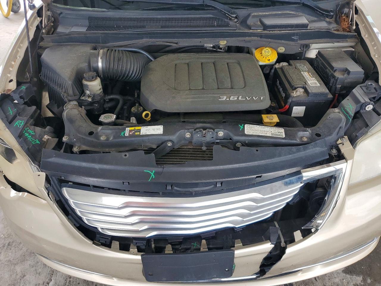 2013 CHRYSLER TOWN & COUNTRY TOURING photo 21