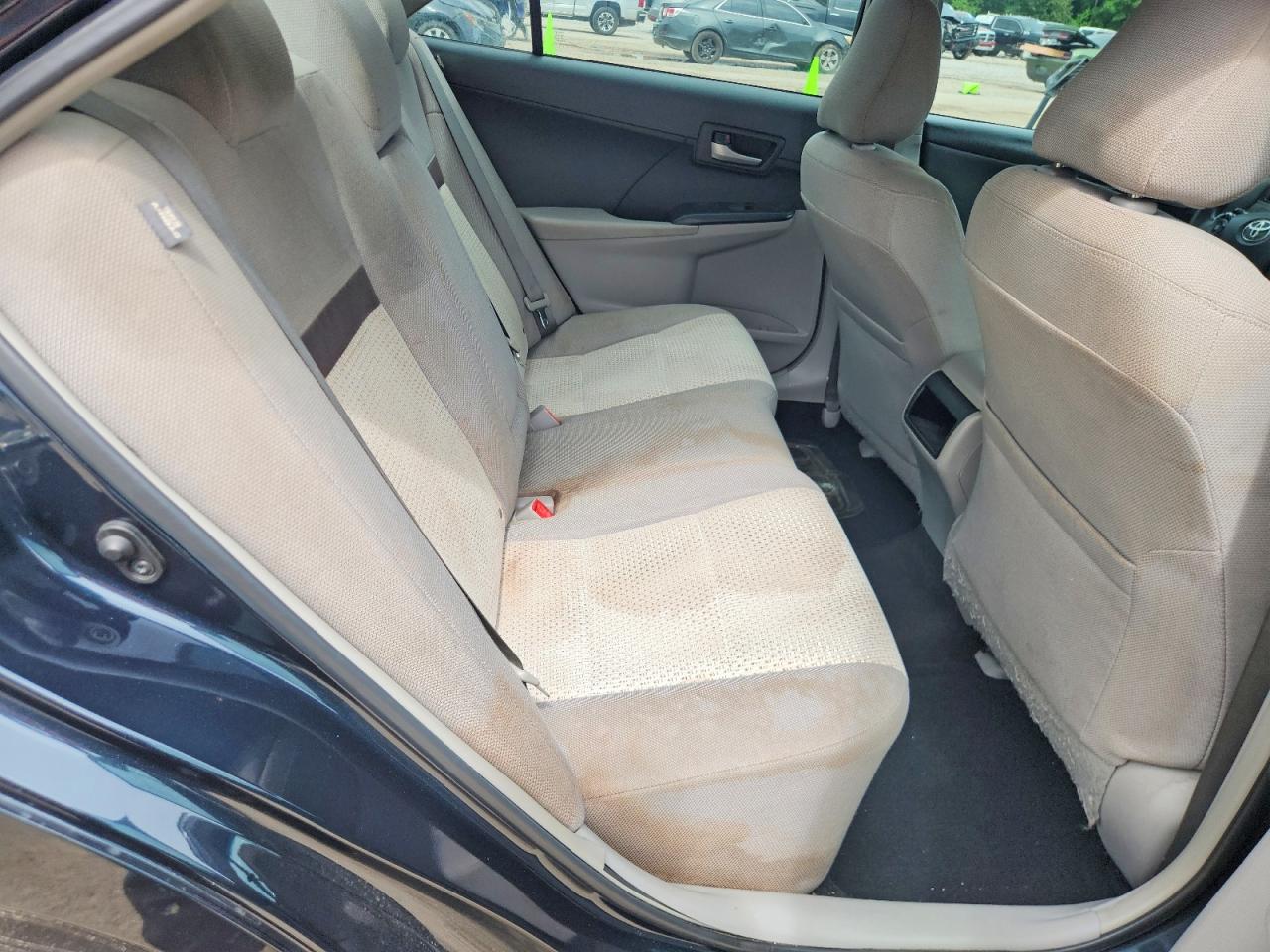 2013 TOYOTA CAMRY LE photo 10