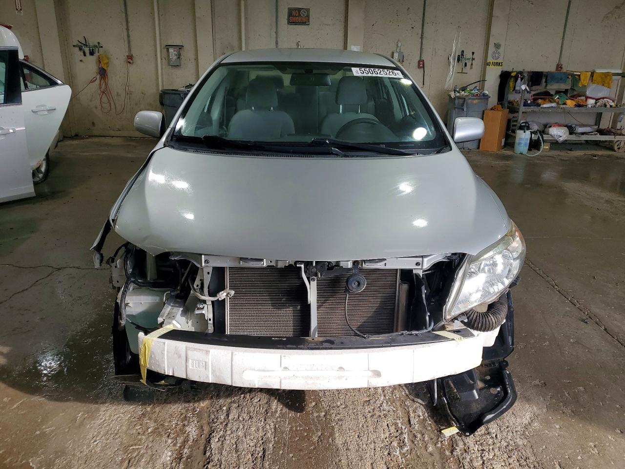 2010 TOYOTA COROLLA LE photo 9