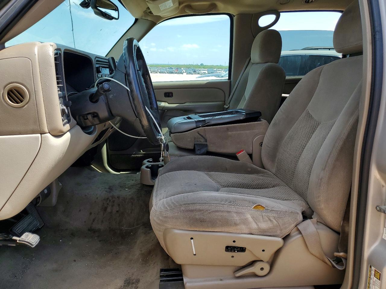 2004 CHEVROLET SUBURBAN C1500 photo 13