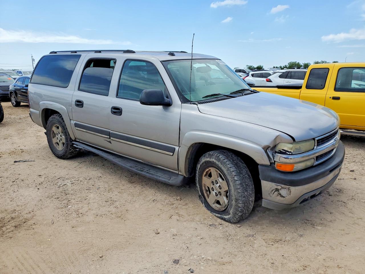 2004 CHEVROLET SUBURBAN C1500 photo 7