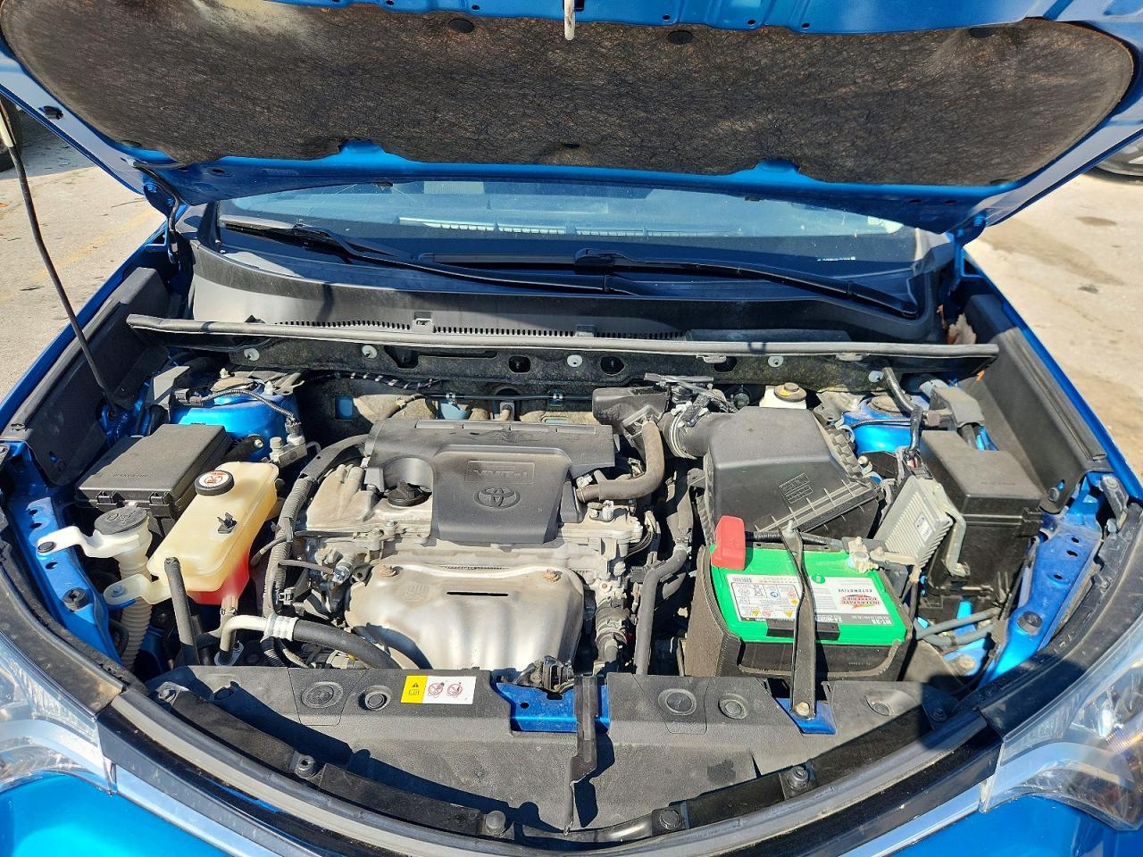 2017 TOYOTA RAV4 LE photo 34