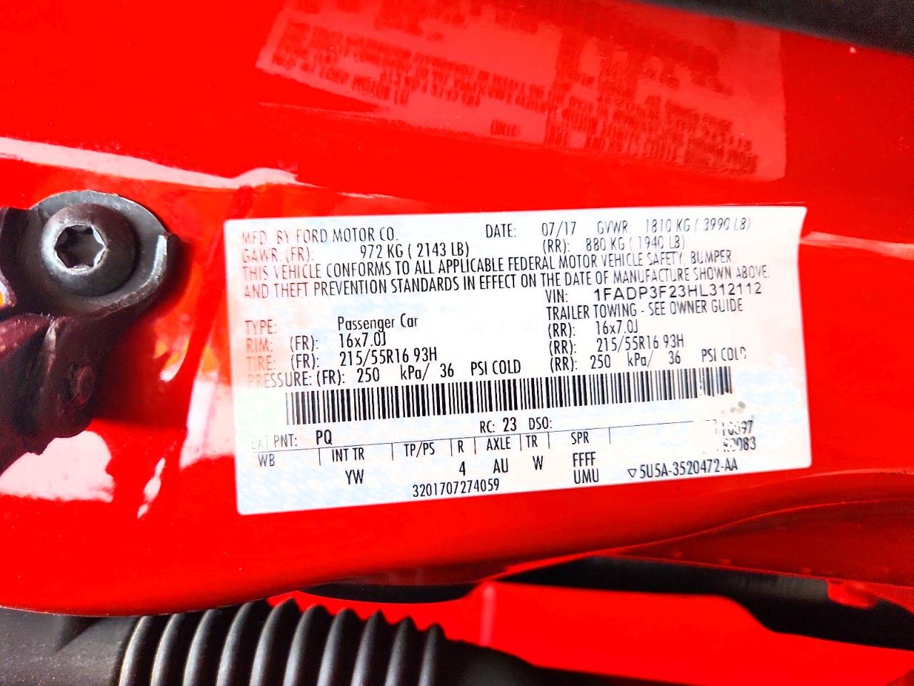 2017 FORD FOCUS SE photo 23