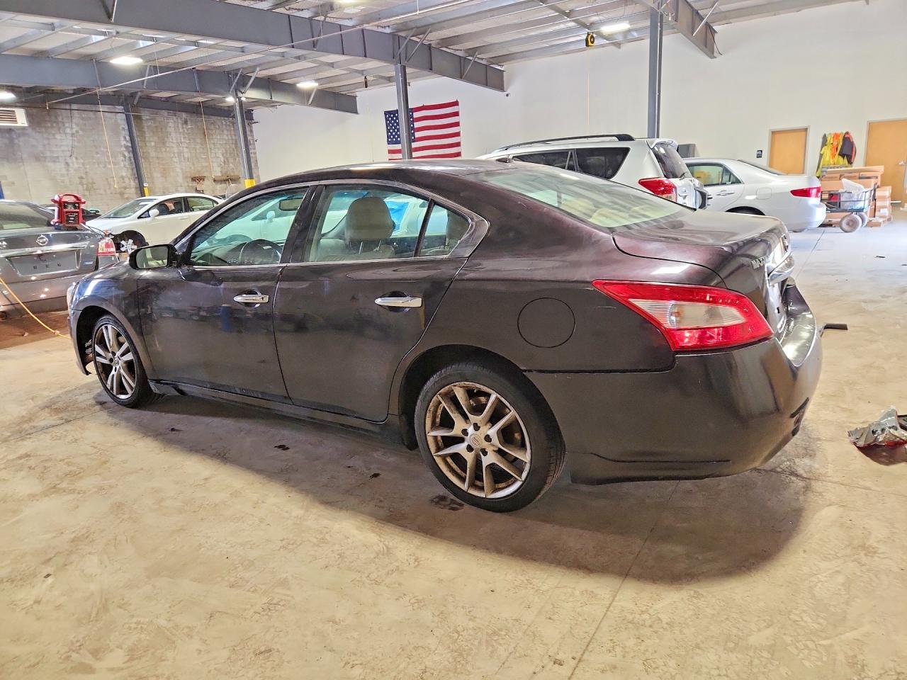 2011 NISSAN MAXIMA 3.5 S photo 2