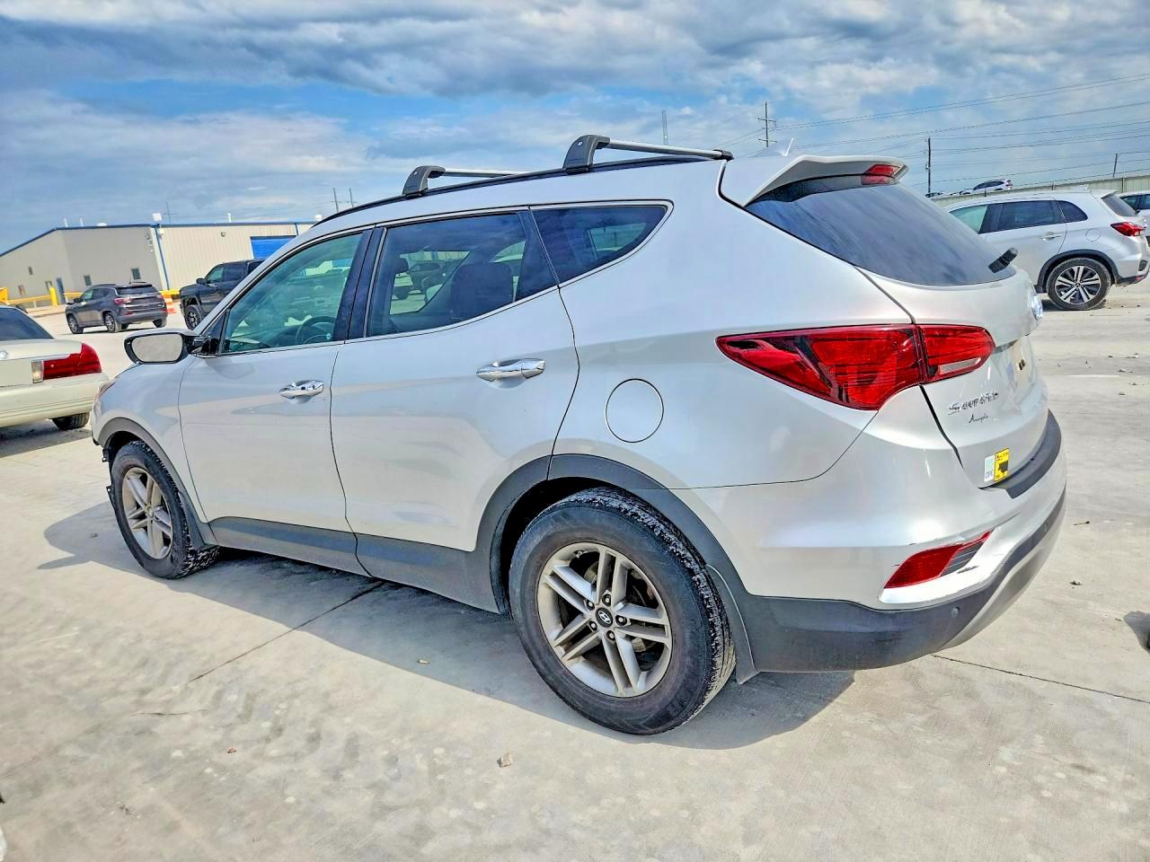 2018 HYUNDAI SANTA FE SPORT 2.4L photo 4