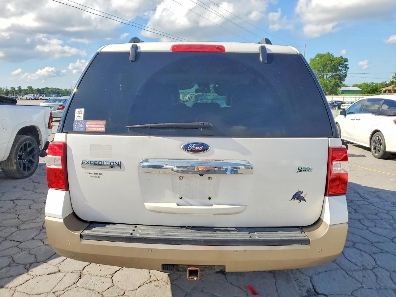 2013 FORD EXPEDITION XLT photo 11