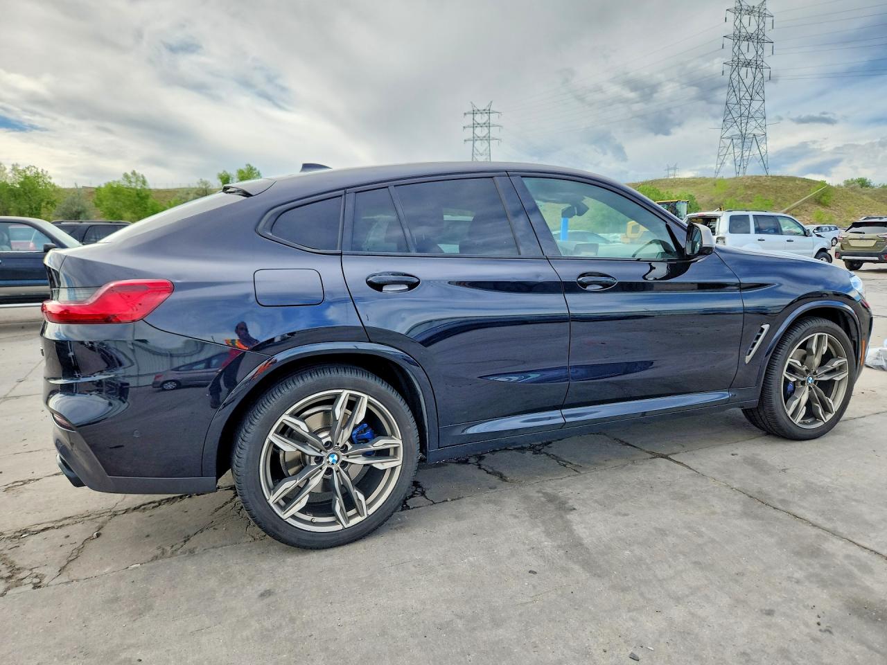 2020 BMW X4 XDRIVEM40I photo 3