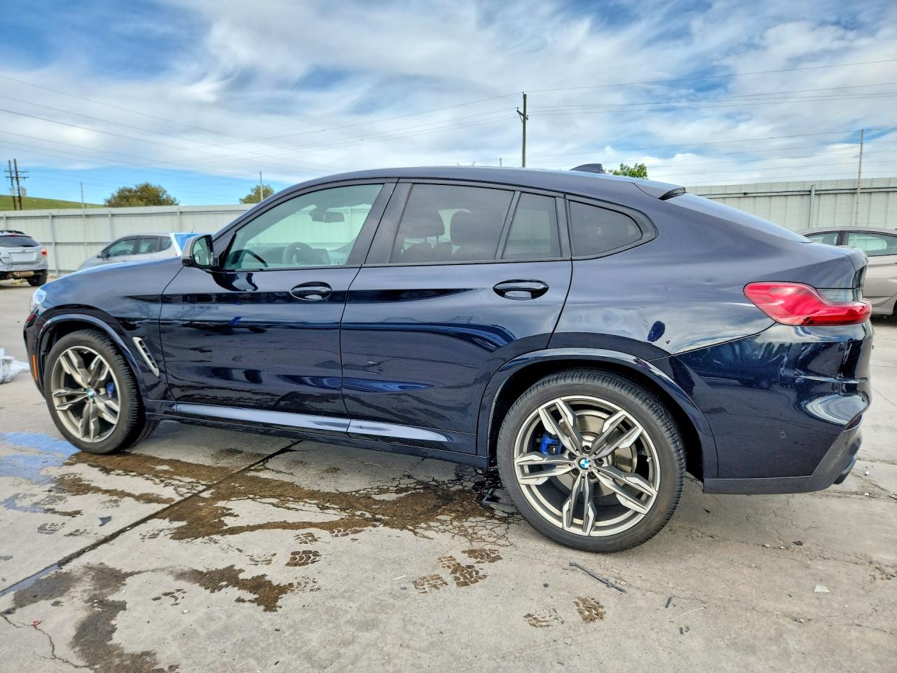 2020 BMW X4 XDRIVEM40I photo 2