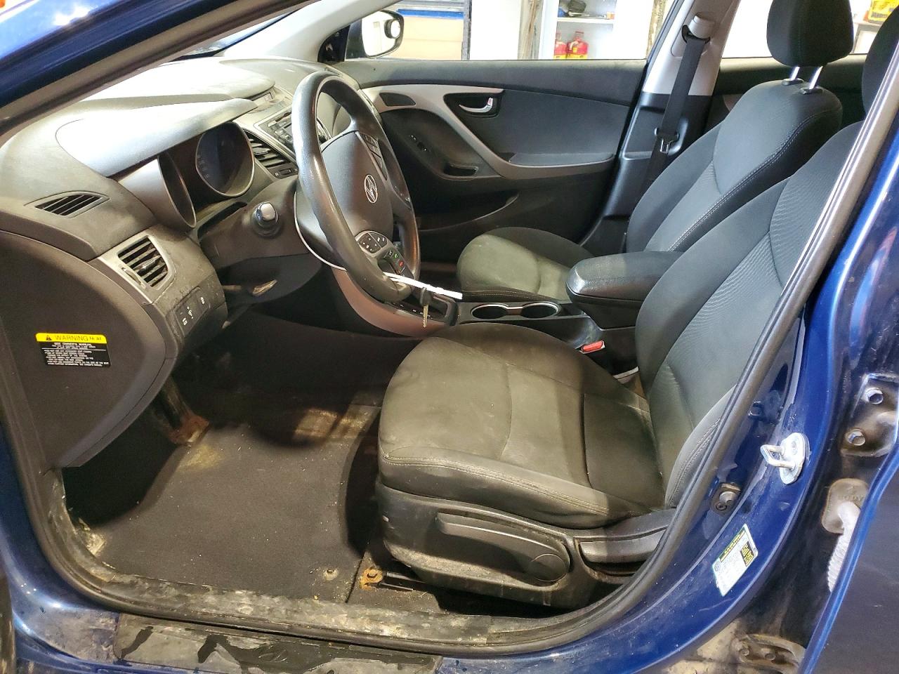 2015 HYUNDAI ELANTRA SE photo 19
