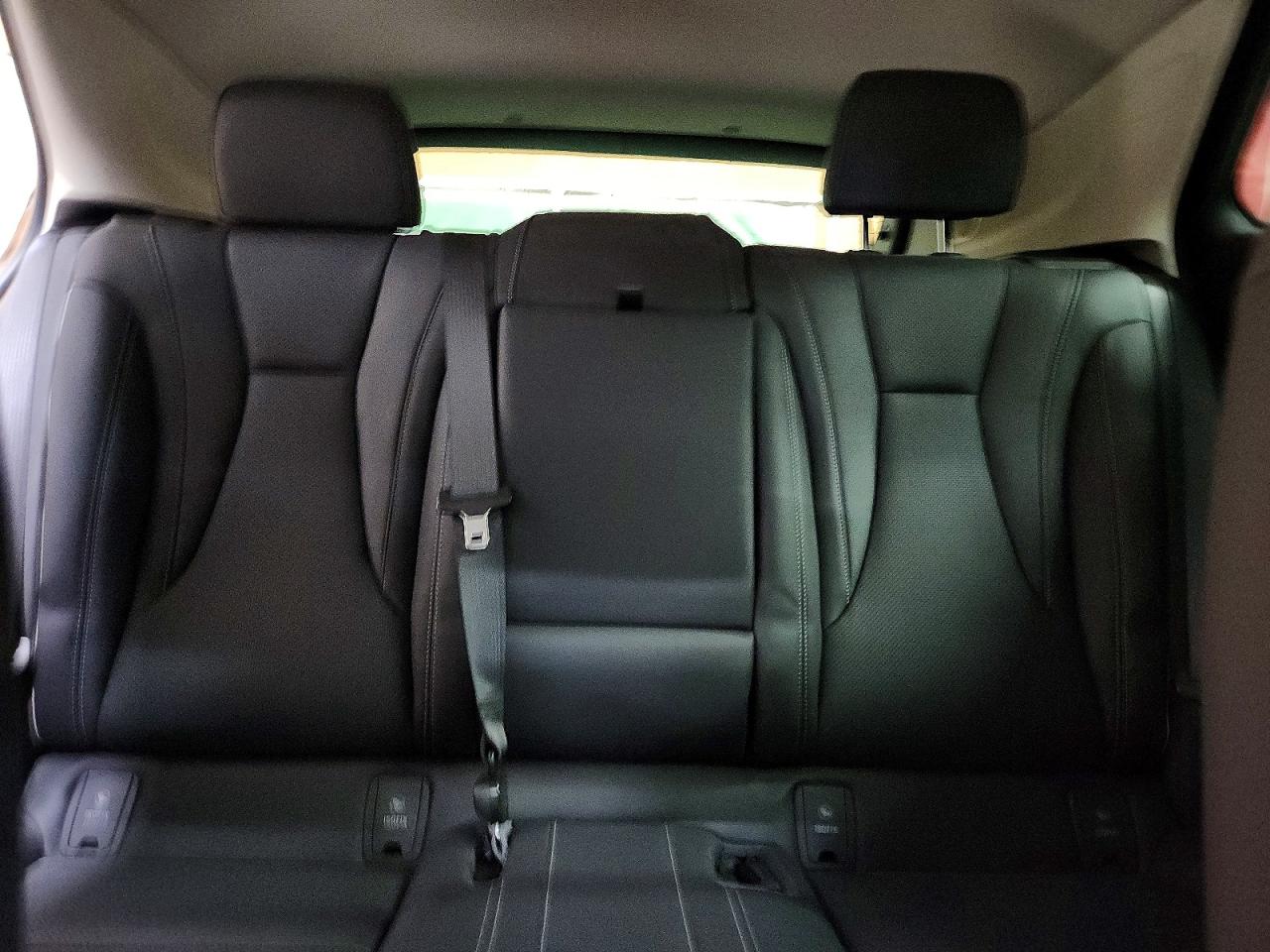 2023 BUICK ENVISION ESSENCE photo 10